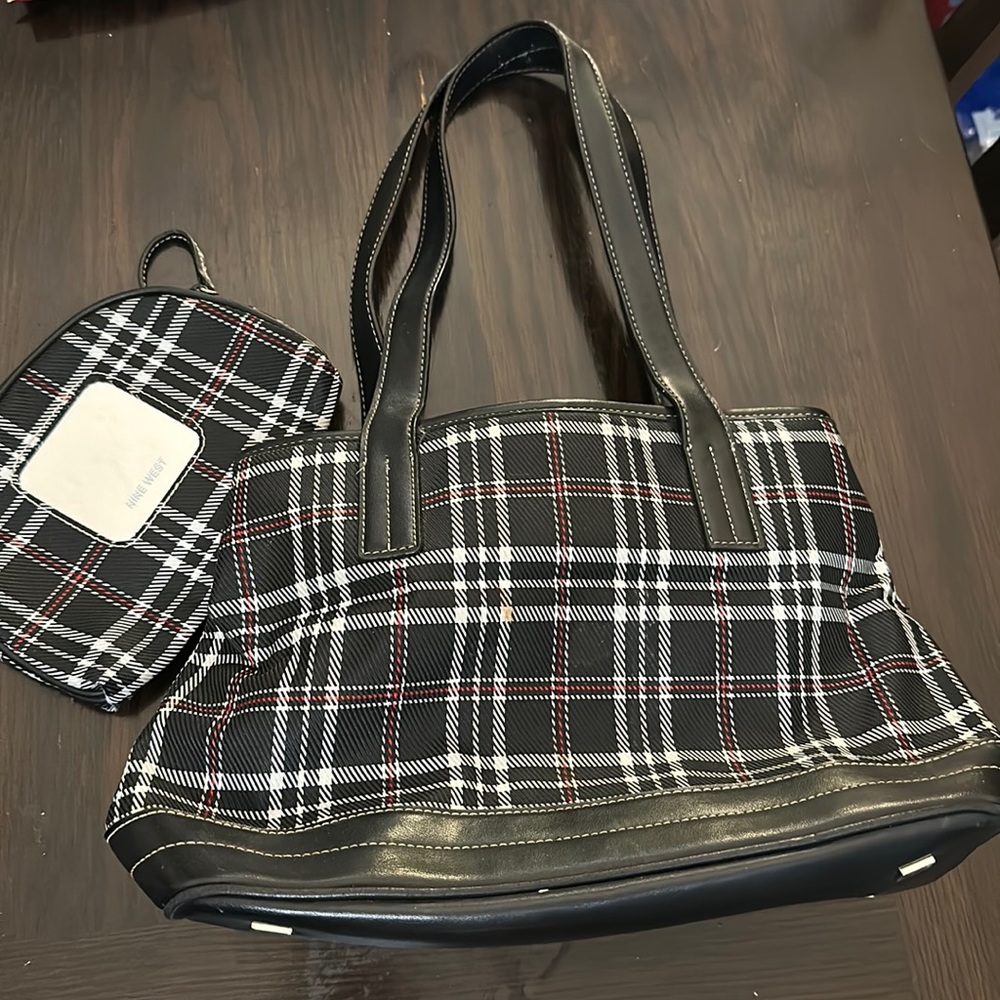 Nine West handbag satchel tote bag plaid black white red good condition